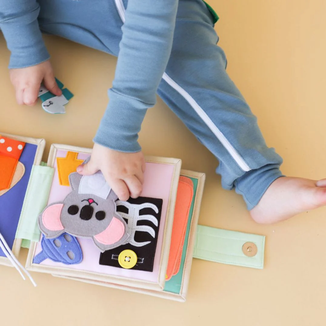 Medic Nano Quiet Book - Image 5